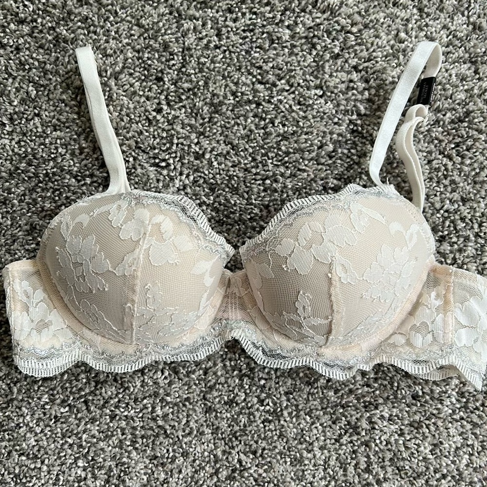 Victoria’s Secret bra